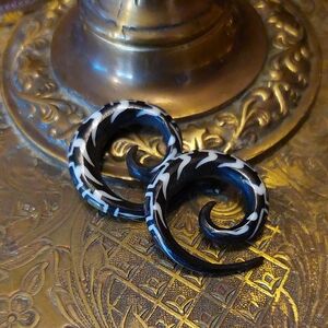 Organic Spirals With Inlays